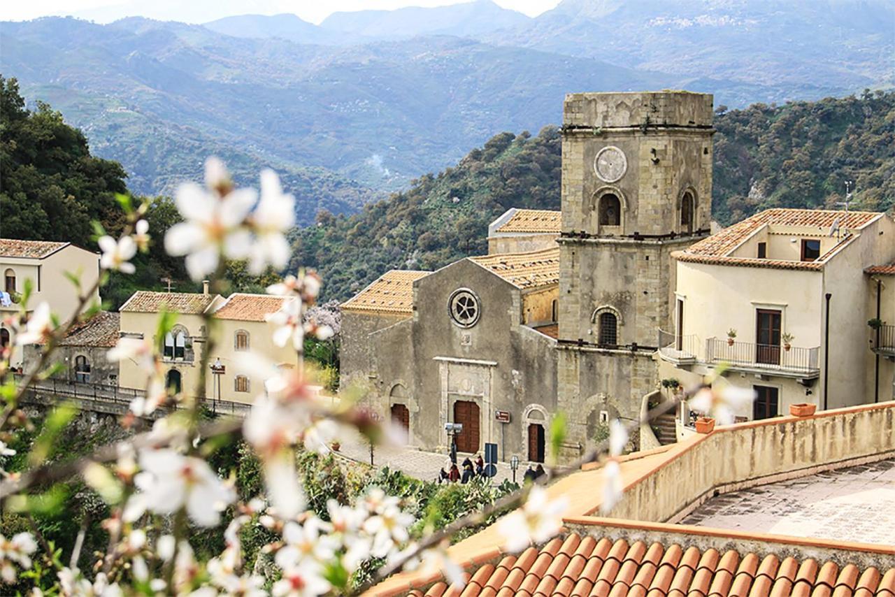 Due Sicilie Maison De Charme Casalvecchio Siculo Exteriér fotografie